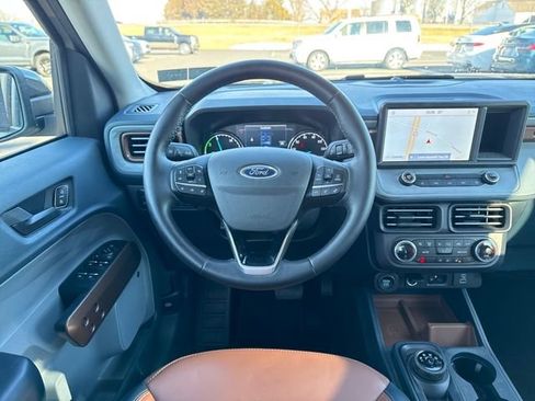 Used 2024 Ford Maverick Lariat image 14