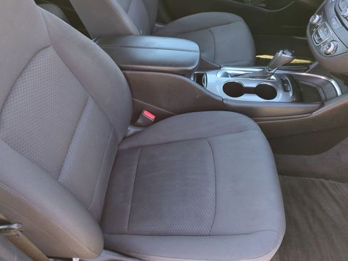 Used 2018 Chevrolet Malibu LT w/ Redline Edition image 27