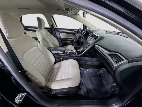 Used 2018 Ford Fusion S image 29