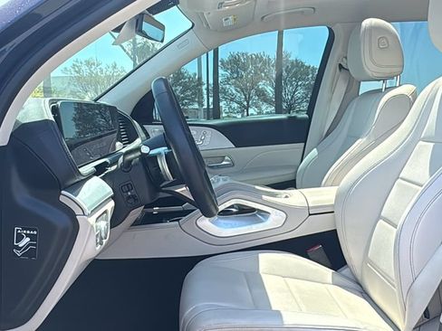 Used 2024 Mercedes-Benz GLS 450 4MATIC image 20