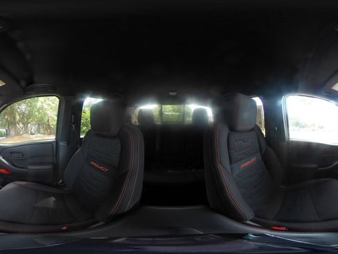Used 2026 Nissan Frontier PRO-4X AWD/4WD image 43