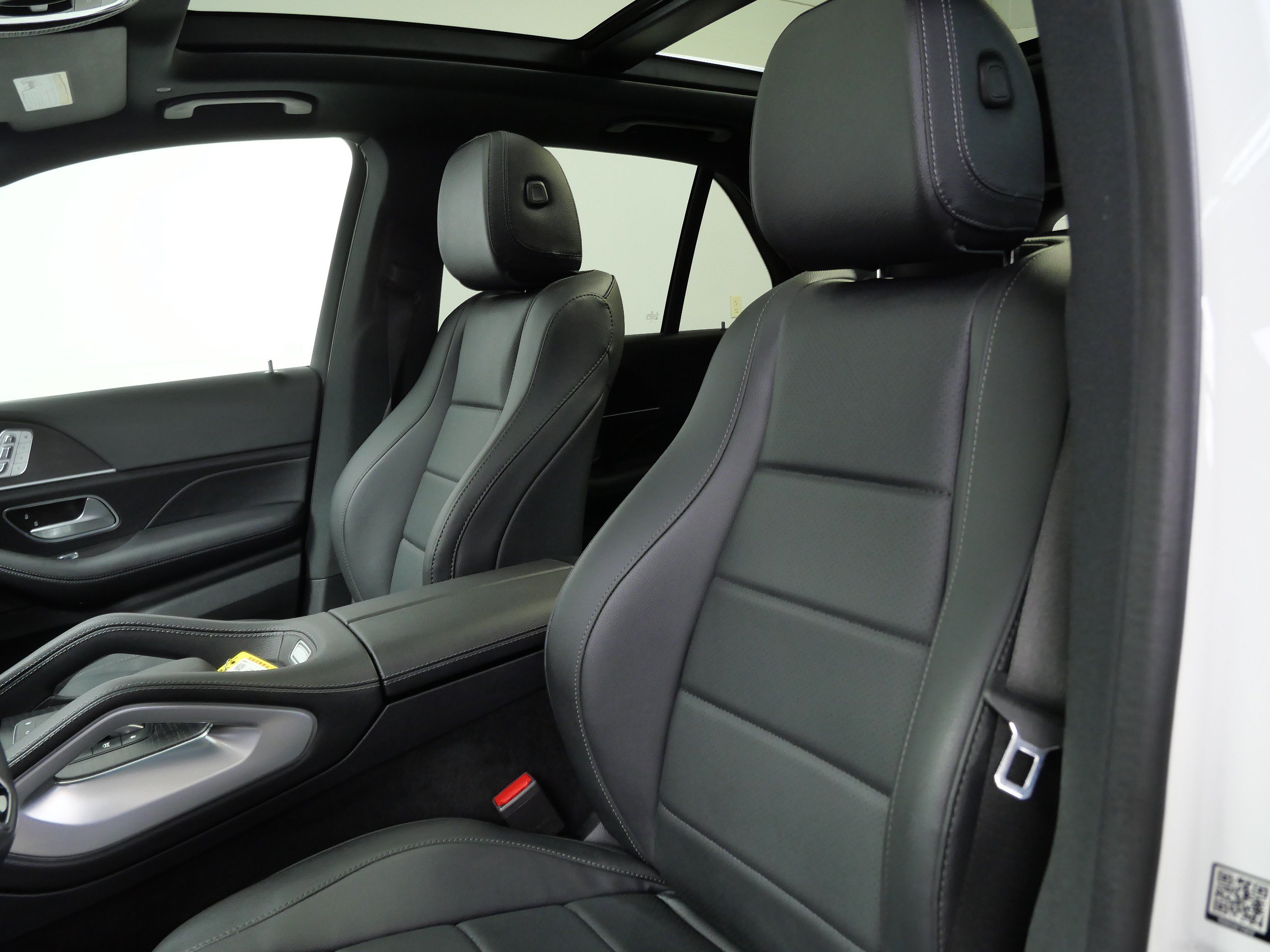 Used 2024 Mercedes-Benz GLE 350 4MATIC image 15