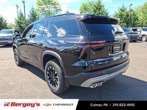 New 2026 Chevrolet Traverse Z71 w/ Driver Confidence Package AWD/4WD image 2