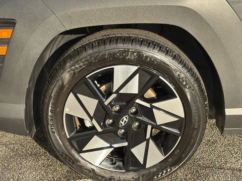 Used 2025 Hyundai Kona SEL image 32
