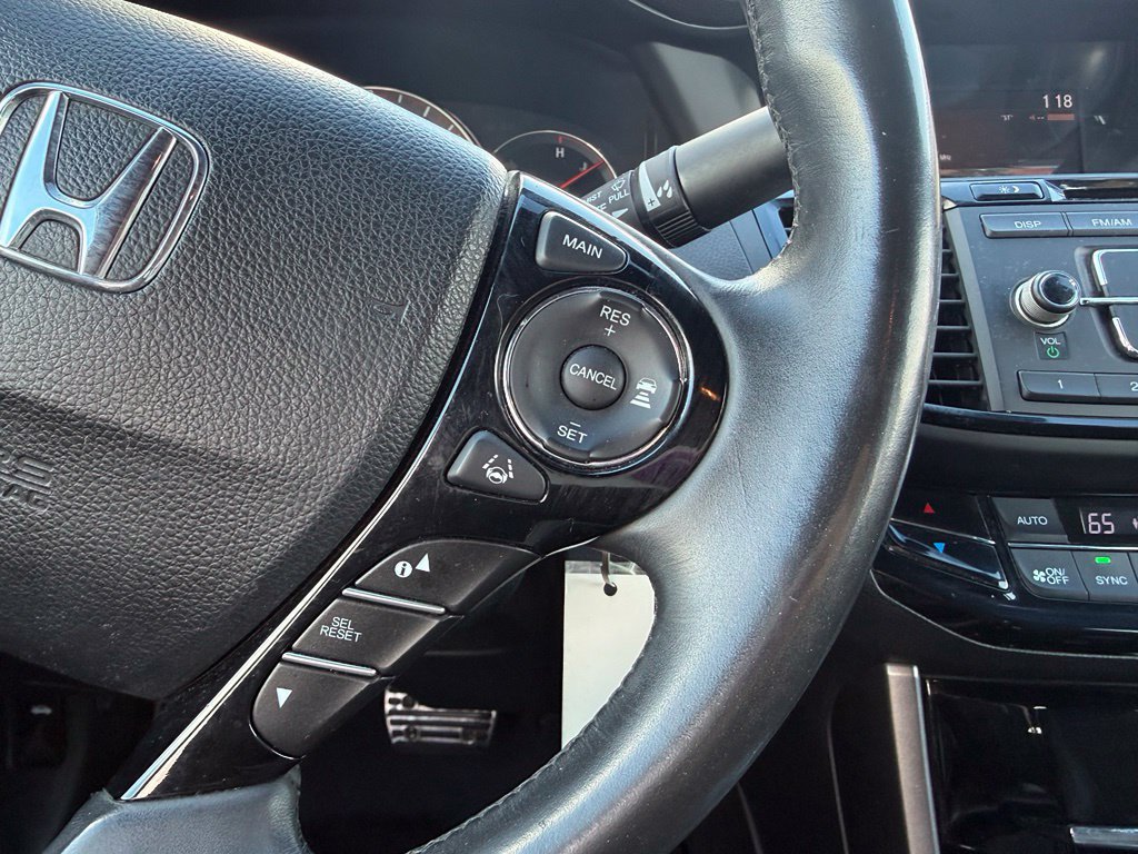 Used 2016 Honda Accord Sport image 17