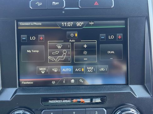 Used 2015 Ford F150 Lariat w/ Equipment Group 501A Mid AWD/4WD image 38