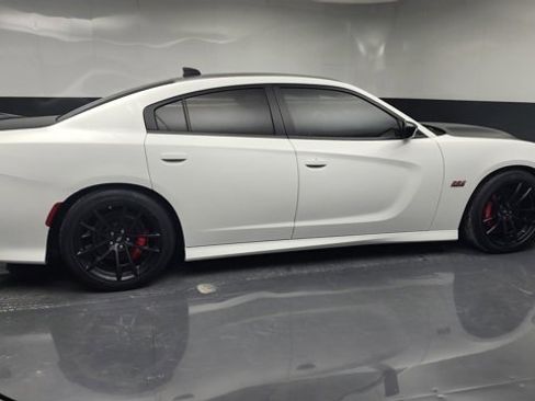 Used 2023 Dodge Charger Scat Pack w/ Dynamics Package image 9
