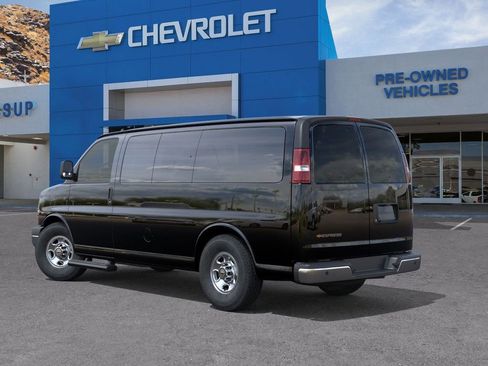 New 2026 Chevrolet Express 2500 LT w/ LT Preferred Equipment Group image 3