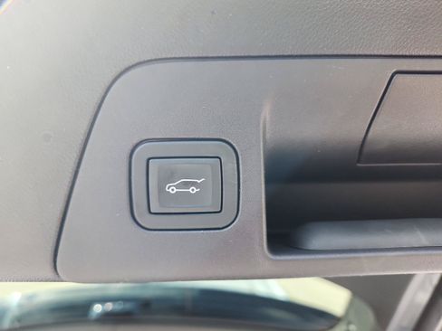 Used 2024 Buick Envision Avenir AWD/4WD image 8