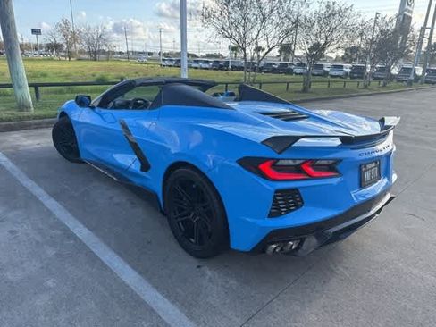 Used 2021 Chevrolet Corvette Stingray Premium Conv w/ Z51 Performance Package image 4