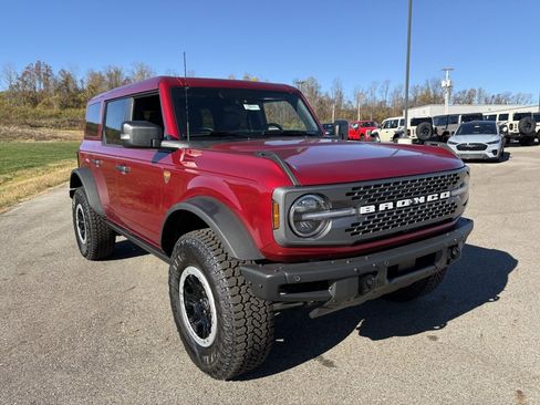New 2025 Ford Bronco Badlands image 7