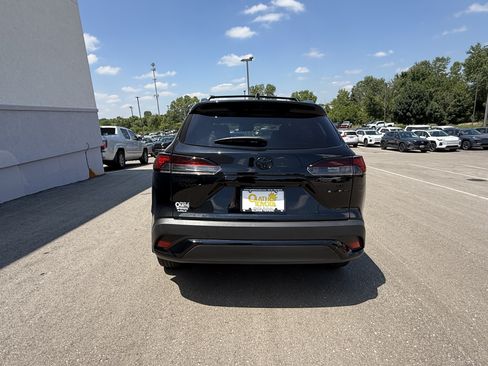 Used 2025 Toyota Corolla Cross AWD Hybrid image 12