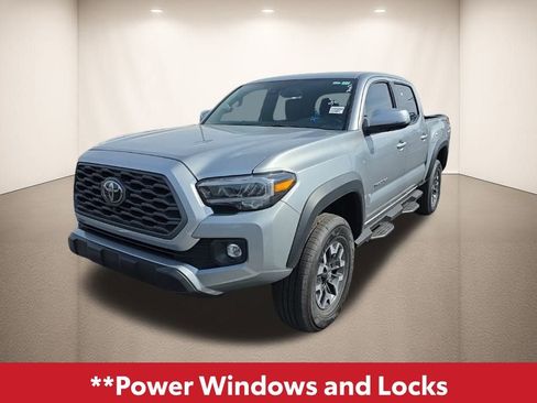 Used 2023 Toyota Tacoma TRD Off-Road w/ TRD Premium Off Road Package image 15