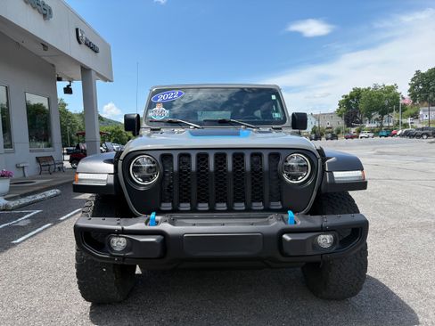 Used 2022 Jeep Wrangler Unlimited Rubicon 4xe w/ Steel Bumper Group AWD/4WD image 4