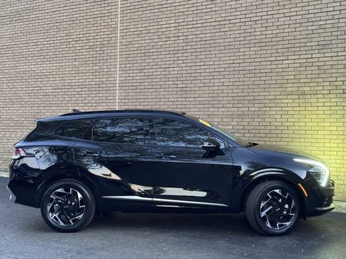 Used 2024 Kia Sportage SX image 9