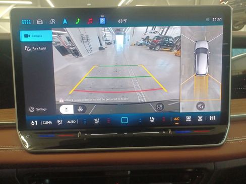 New 2026 Volkswagen Tiguan SEL R-Line AWD/4WD image 18