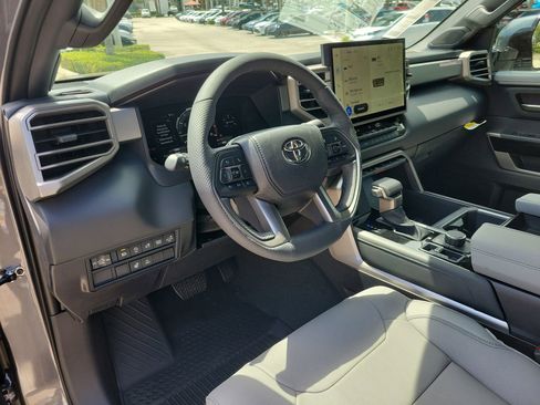 New 2026 Toyota Tundra Limited AWD/4WD image 15