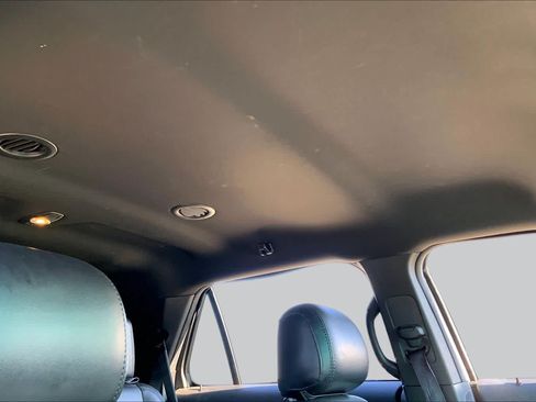 Used 2012 Ford Explorer XLT AWD/4WD image 10
