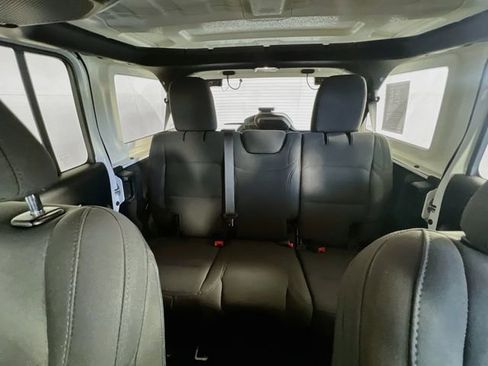 Used 2023 Jeep Wrangler Unlimited Sport AWD/4WD image 25