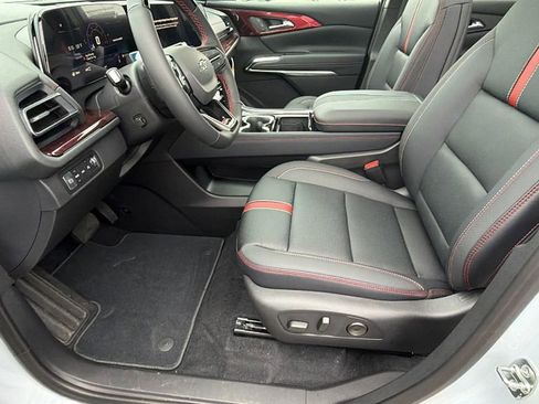 New 2026 Chevrolet Traverse RS image 13