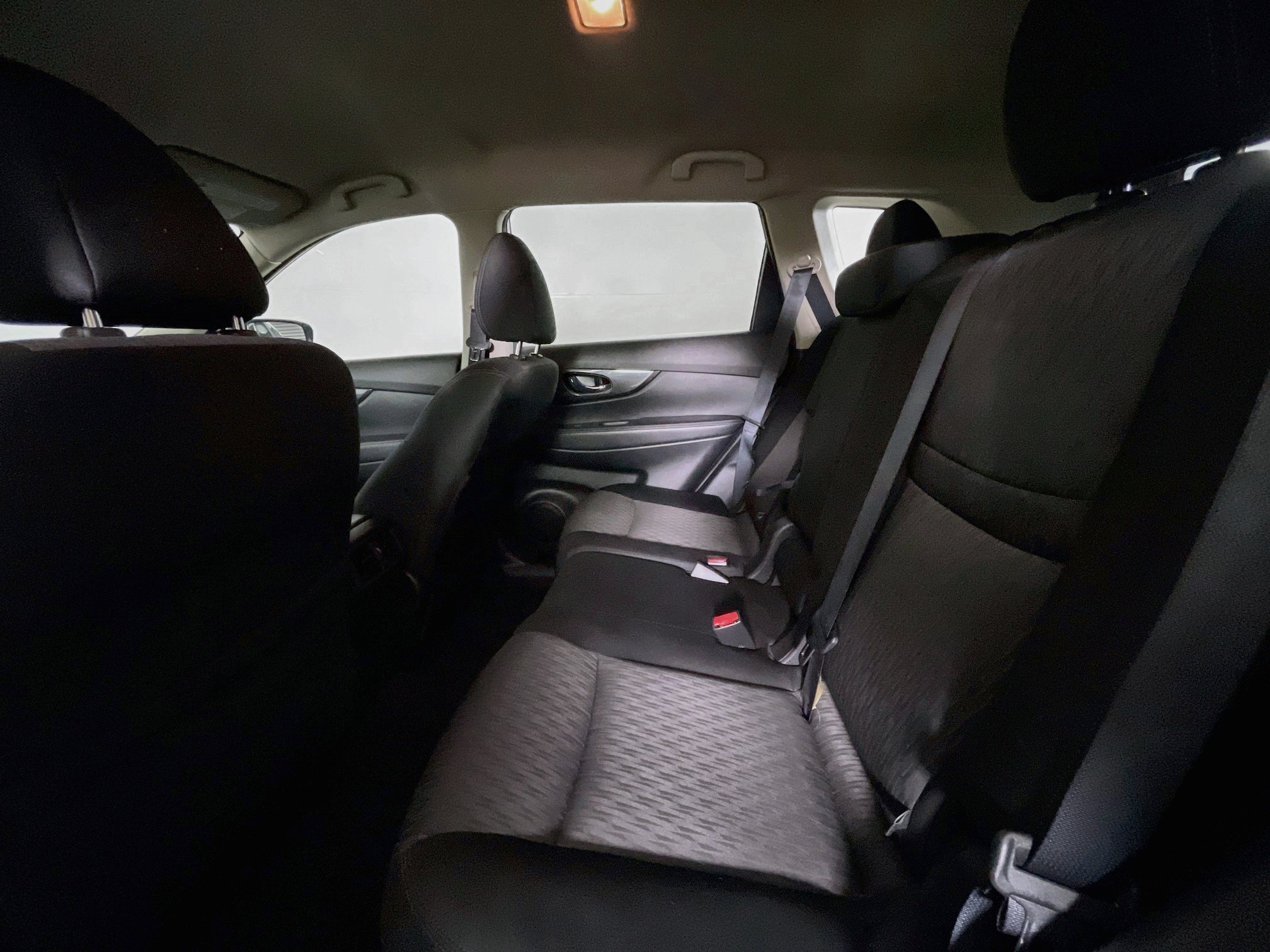 Used 2017 Nissan Rogue S FWD image 26