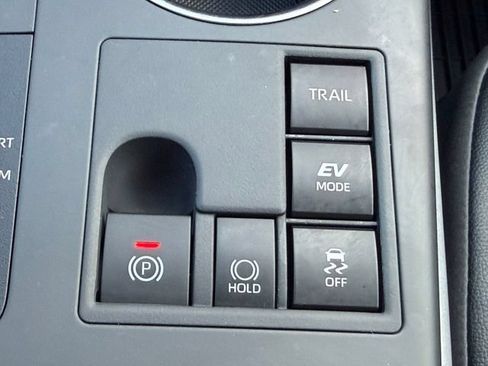 Certified 2026 Toyota Highlander XLE AWD/4WD image 37