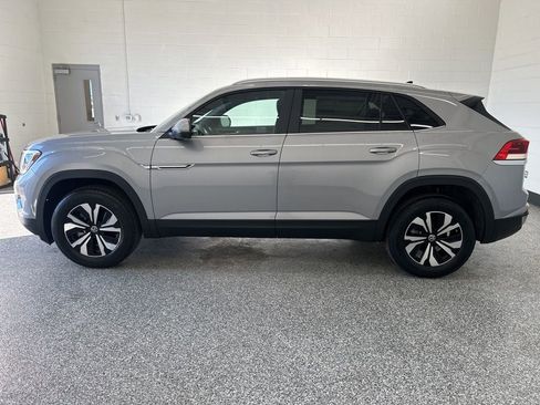 New 2026 Volkswagen Atlas Cross Sport SE AWD/4WD image 2