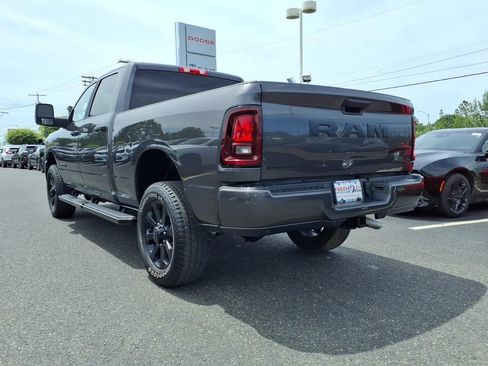 Used 2025 RAM 2500 Big Horn AWD/4WD image 18