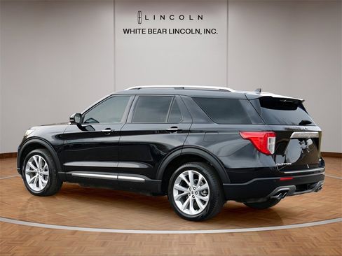 Used 2023 Ford Explorer Platinum w/ Technology Package image 7