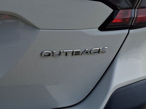 Used 2020 Subaru Outback Limited AWD/4WD image 32