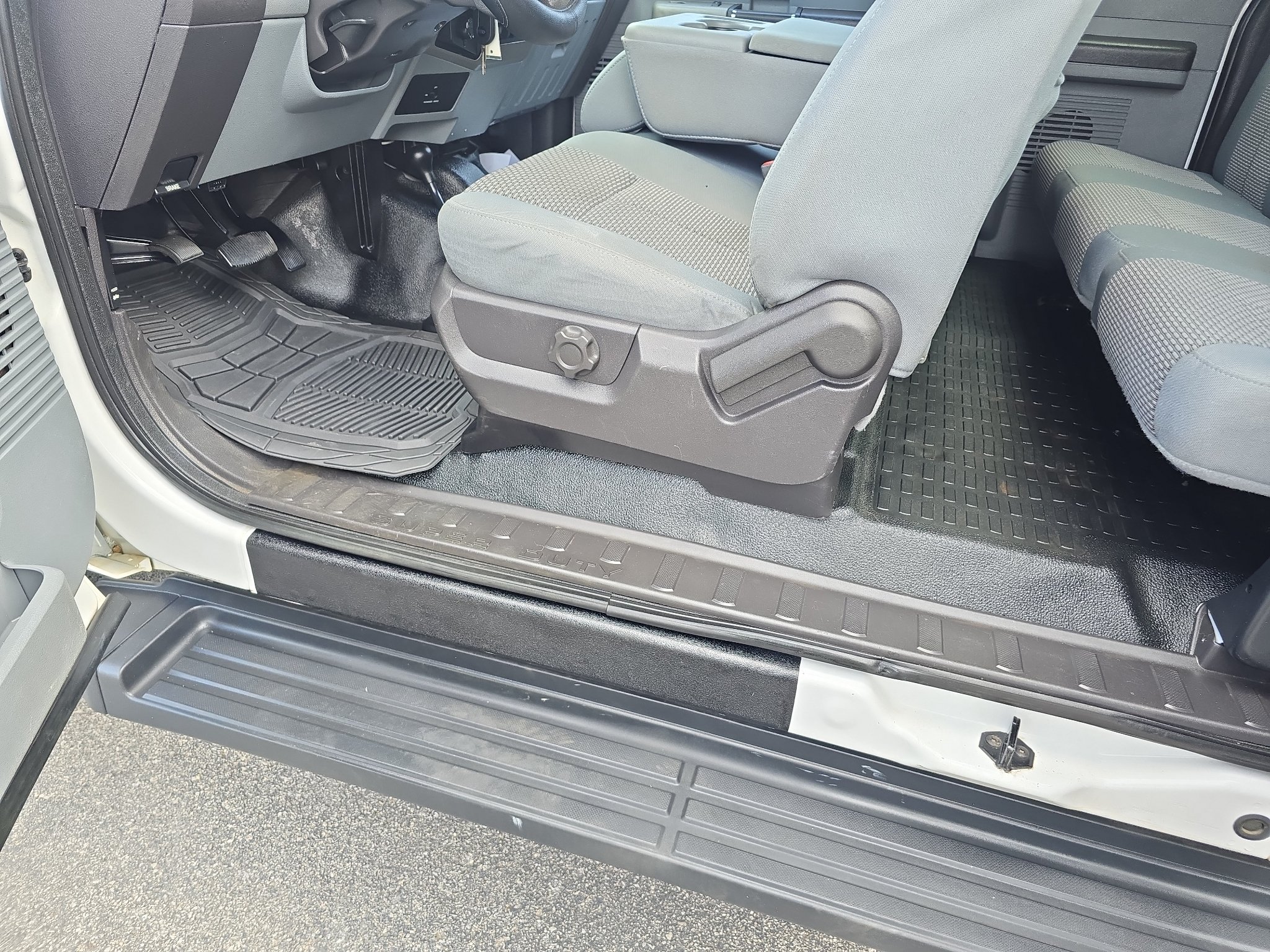 Used 2016 Ford F250 XLT AWD/4WD image 13