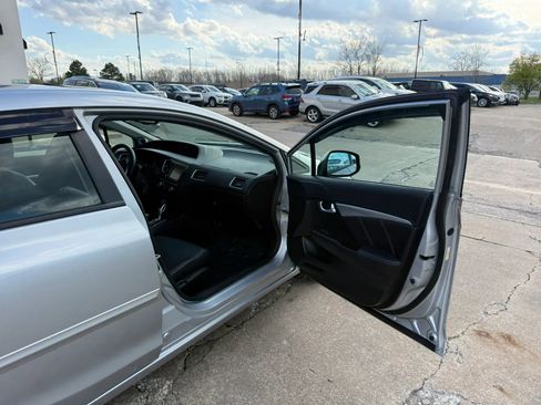 Used 2013 Honda Civic EX-L image 23