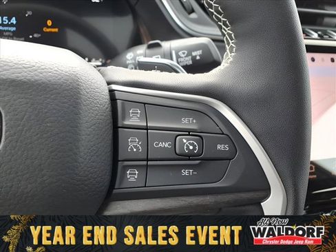 New 2025 Jeep Grand Cherokee Limited image 18