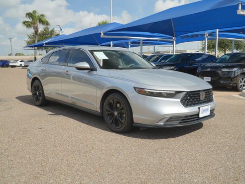 Used 2024 Honda Accord EX image 3