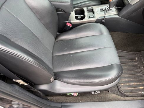 Used 2013 Subaru Outback 2.5i Limited AWD/4WD image 17