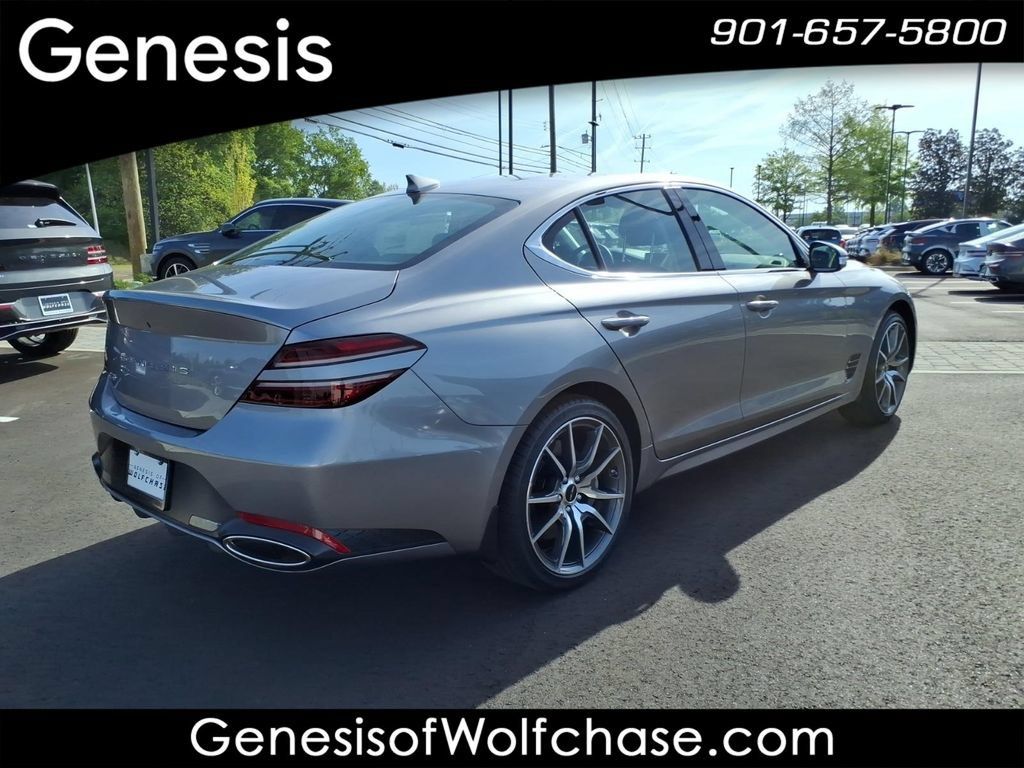 Used 2026 Genesis G70 2.5T RWD image 5