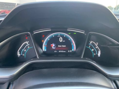 Used 2019 Honda Civic EX image 18