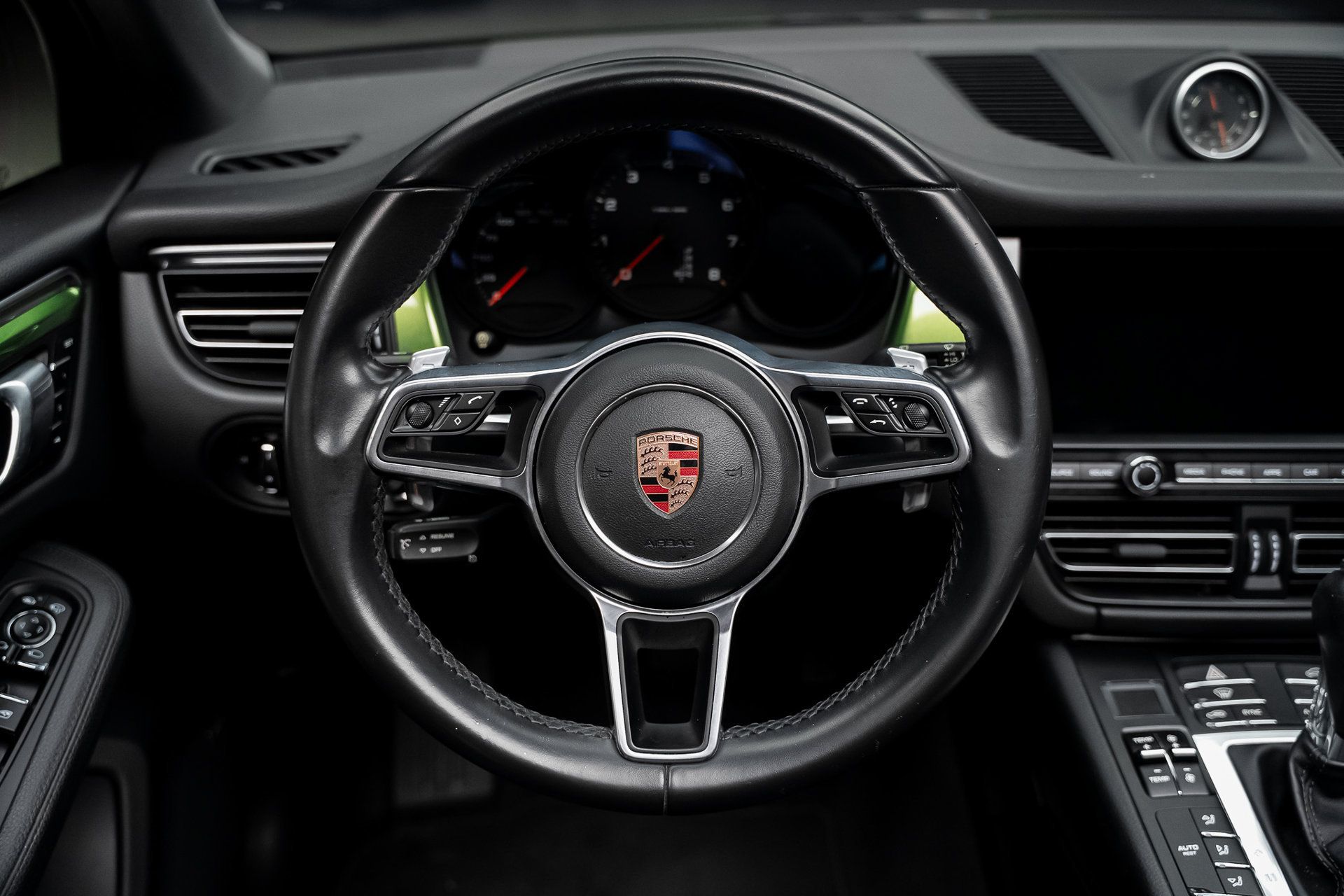 Used 2019 Porsche Macan AWD/4WD image 42