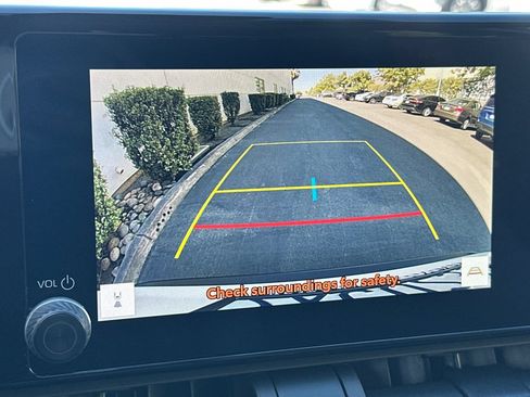 Certified 2025 Toyota RAV4 XLE FWD image 19