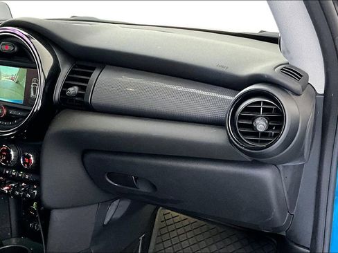 Used 2016 MINI Cooper 2-Door Hardtop image 20