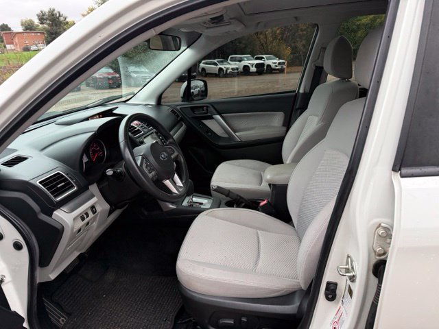 Used 2017 Subaru Forester 2.5i Premium AWD/4WD image 13