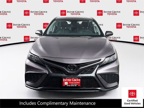 Used 2024 Toyota Camry SE FWD image 2