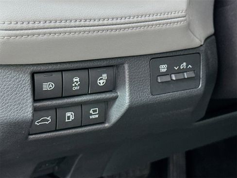 Certified 2020 Toyota Avalon Limited w/ Advanced Safety Package image 10