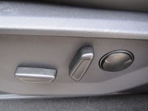 Used 2025 Ford Expedition Active image 10