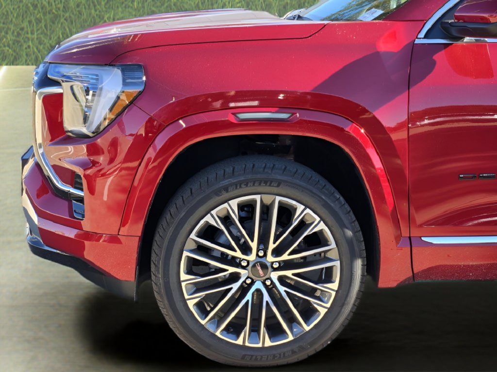 New 2027 GMC Terrain Denali w/ LPO, Black Badging Package AWD/4WD image 8