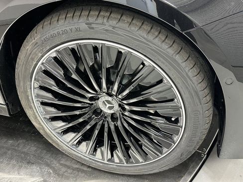 New 2026 Mercedes-Benz E 350 4MATIC Sedan image 14