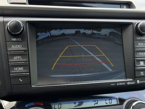 Used 2016 Toyota RAV4 Limited FWD image 18