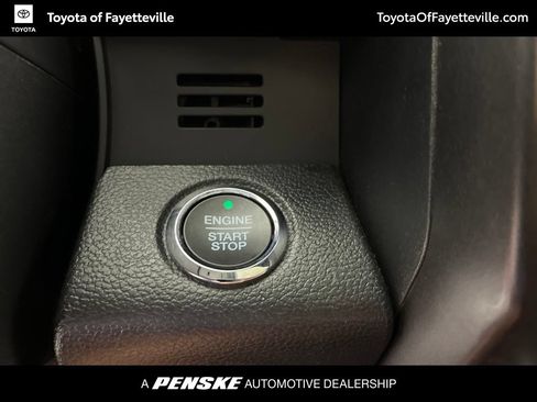 Used 2021 Ford Expedition Limited AWD/4WD image 34