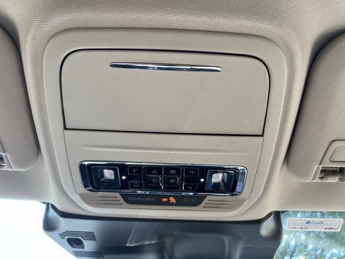 Used 2025 Lincoln Corsair Grand Touring w/ Equipment Group 301A AWD/4WD image 28