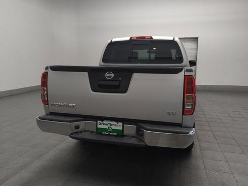 Used 2019 Nissan Frontier SV RWD image 7